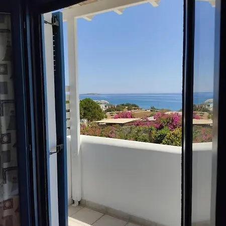 Peaceful Getaway For 2 - Amazing Sea View/sunbeds! Daire Ambelas