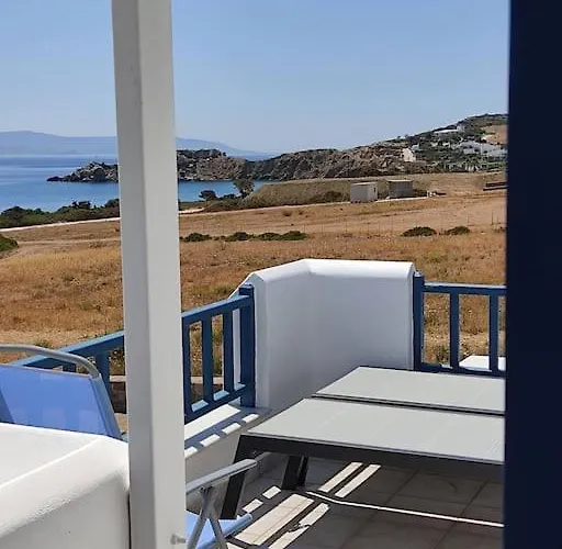 Daire Peaceful Getaway For 2 - Amazing Sea View/sunbeds! Ambelas