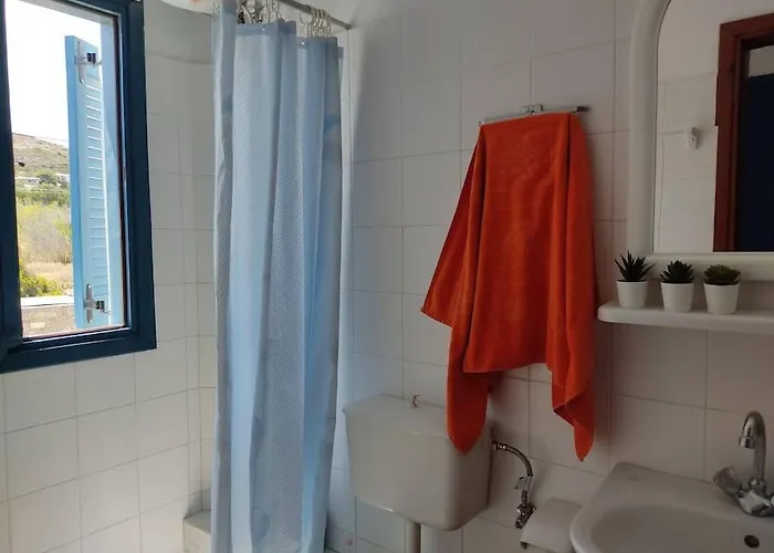 Peaceful Getaway For 2 - Amazing Sea View/sunbeds! * Ambelas